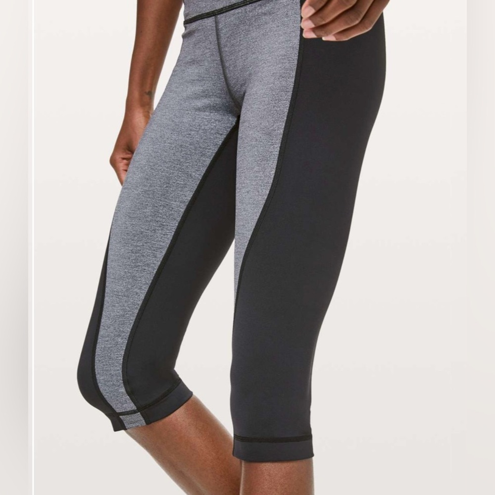 Lululemon Women's Wunder Under Crop High Rise Legging Size 2 Black Gray